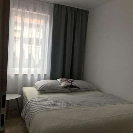Apartament U Izy Leba Exterior photo